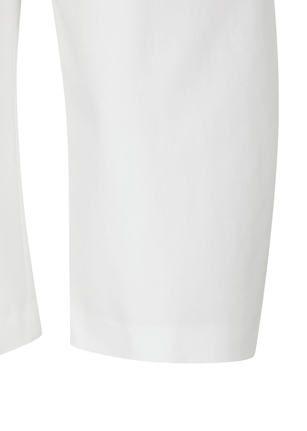 curved capri pants, white