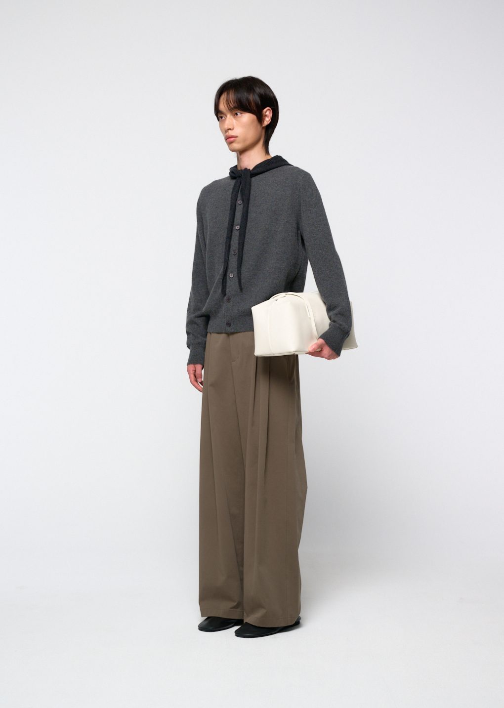 men's two tuck wide banding pants, khaki