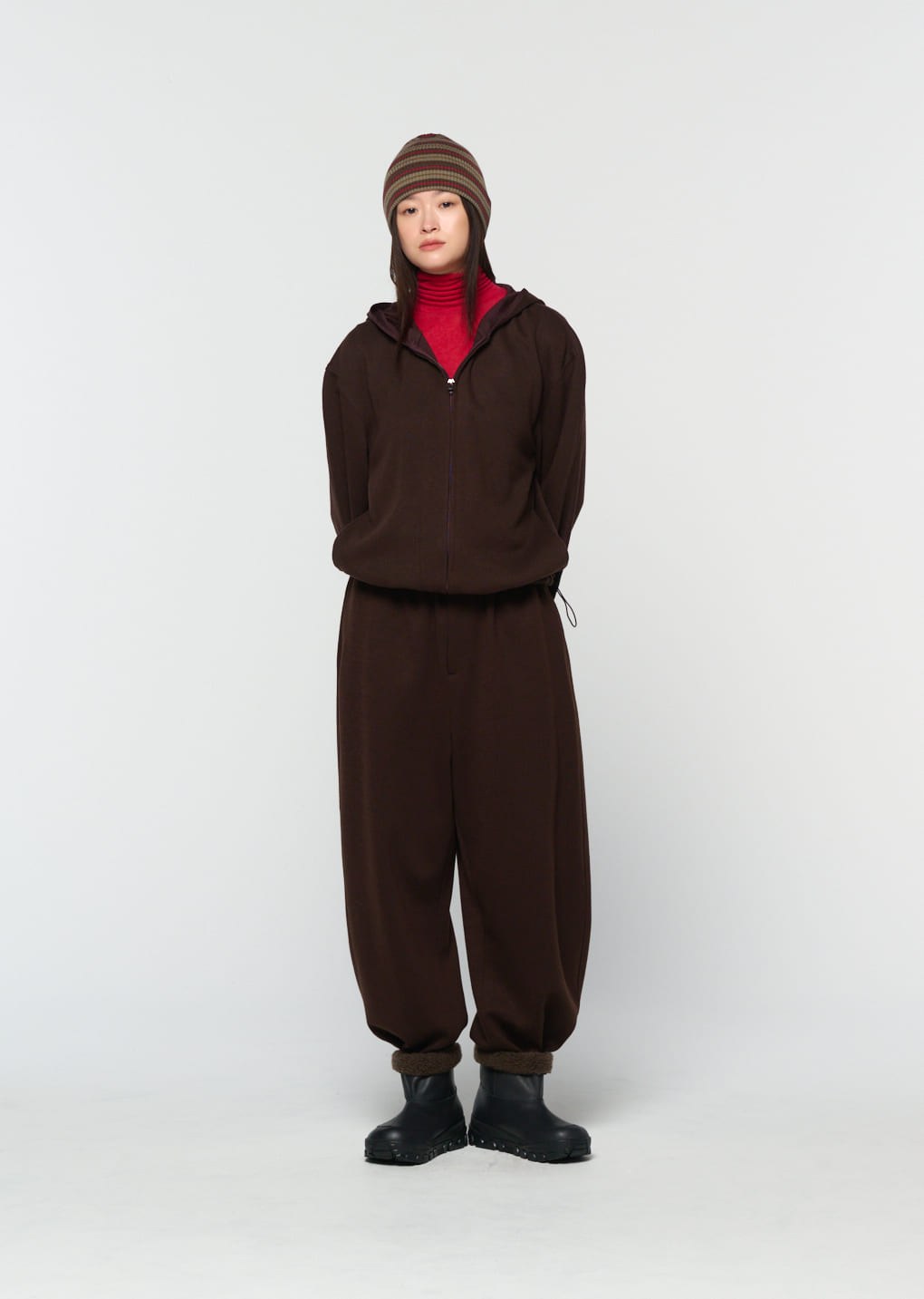 easy wool pants, brown