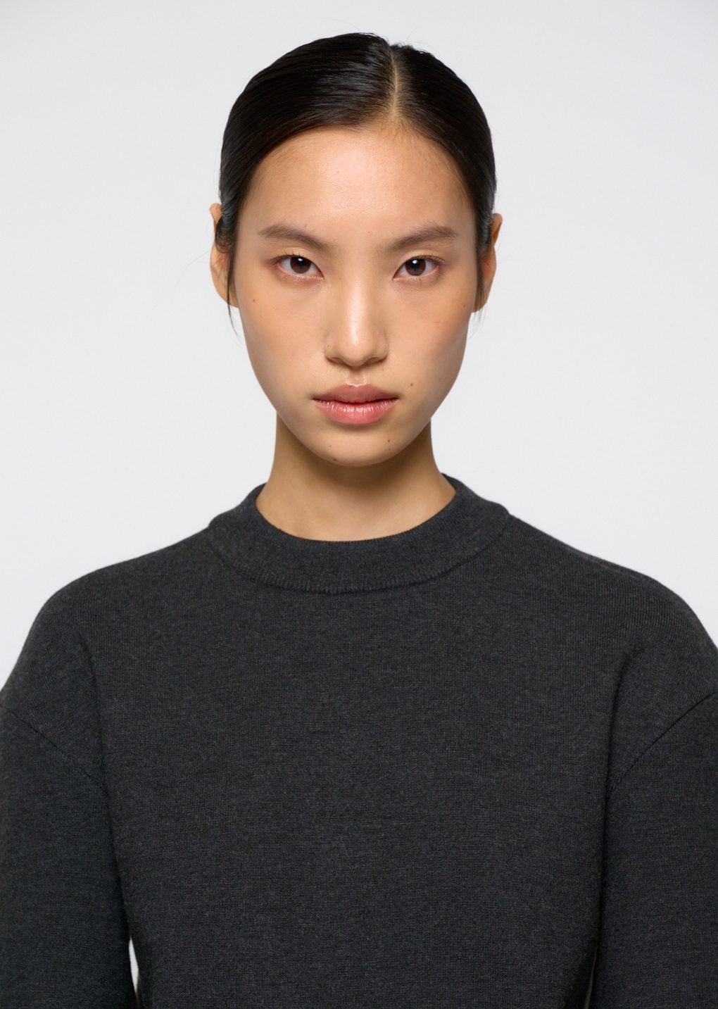 rounded half knit top, charcoal