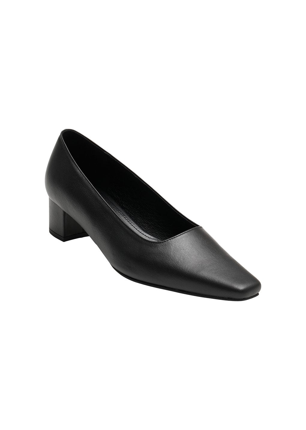 pointed toe pumps, black