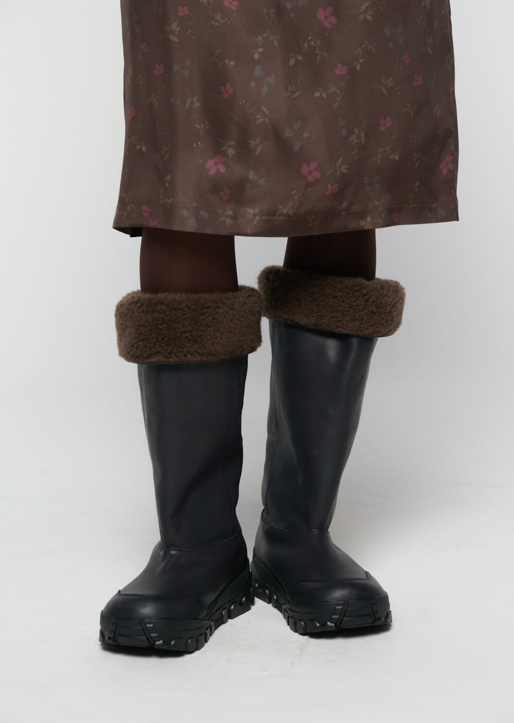 vibram shearling long boots, black