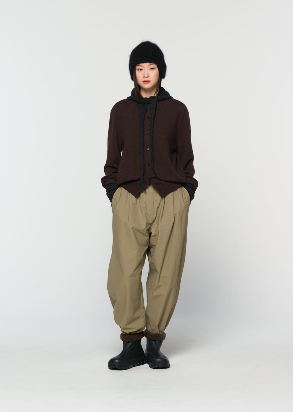 drawstring curved pants, khaki