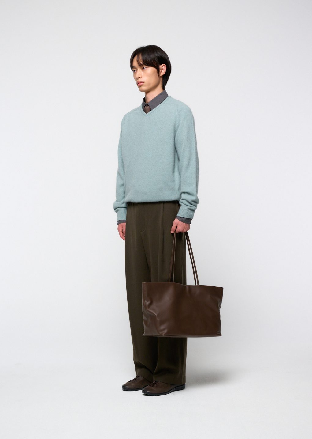 racoon v-neck knit, mint
