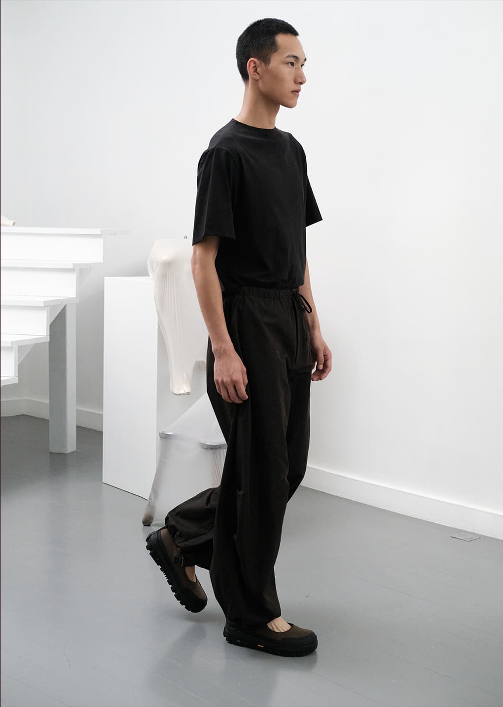boat neck t-shirts, black