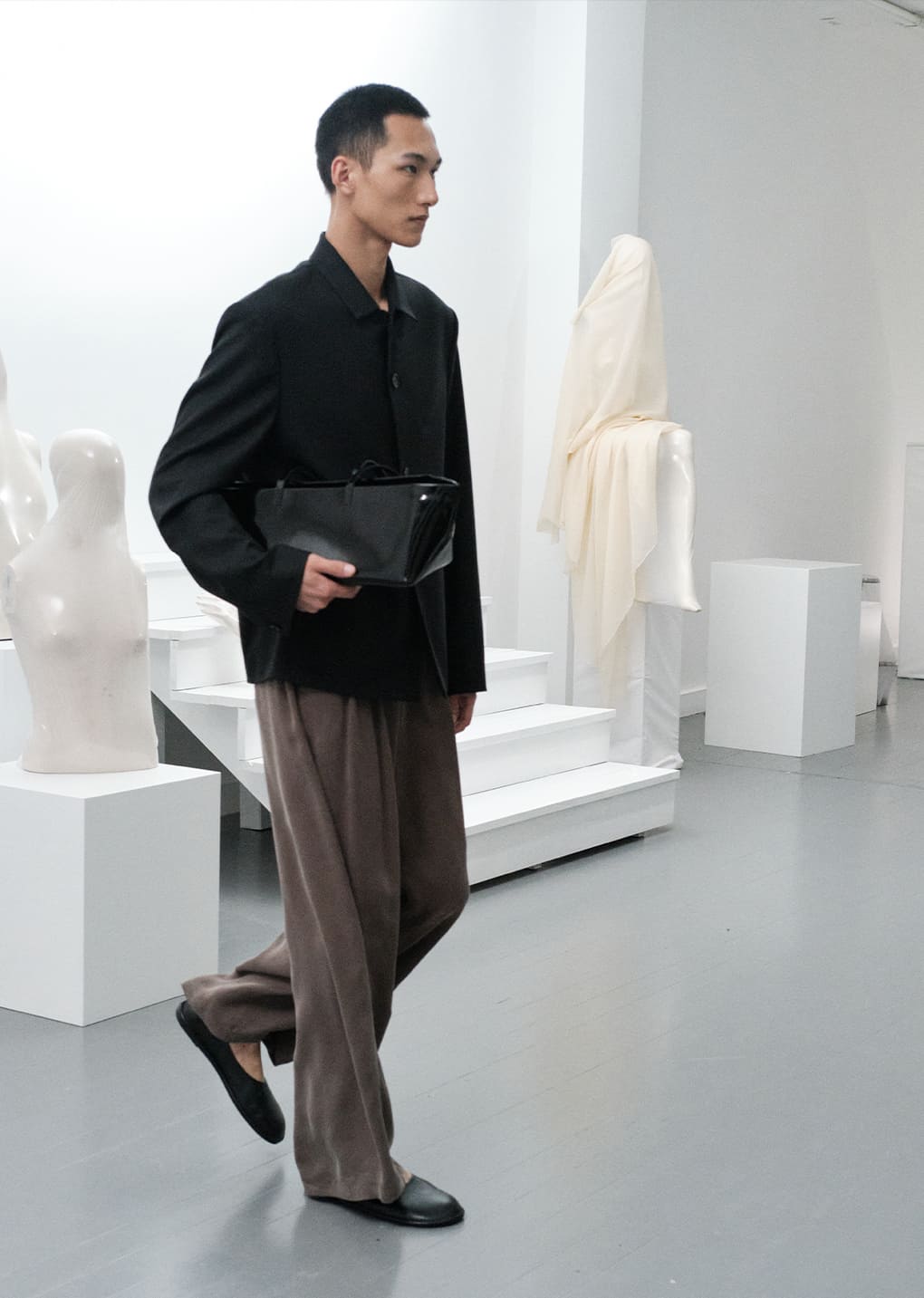 cupro two tuck pants, brown
