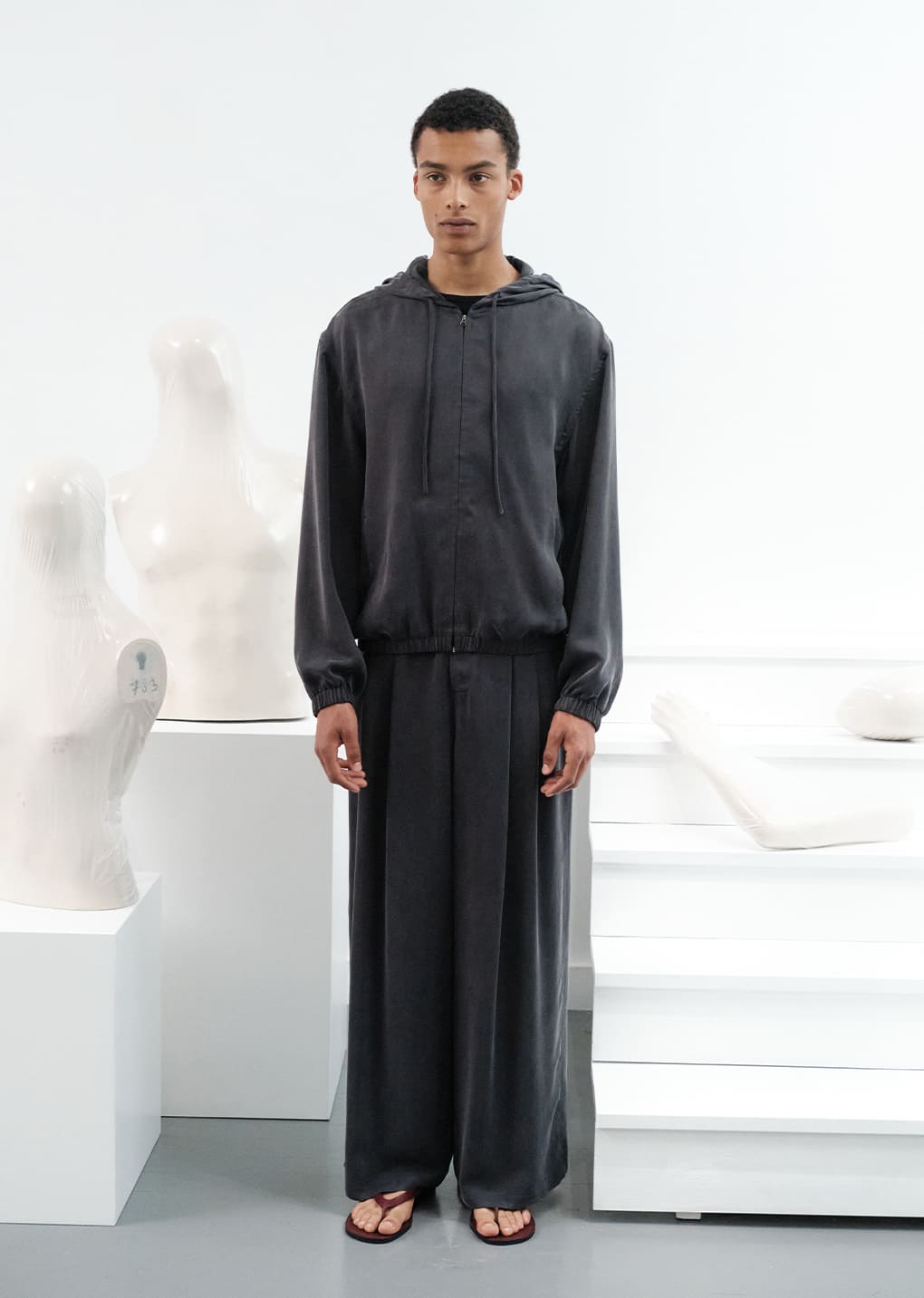 cupro two tuck pants, charcoal