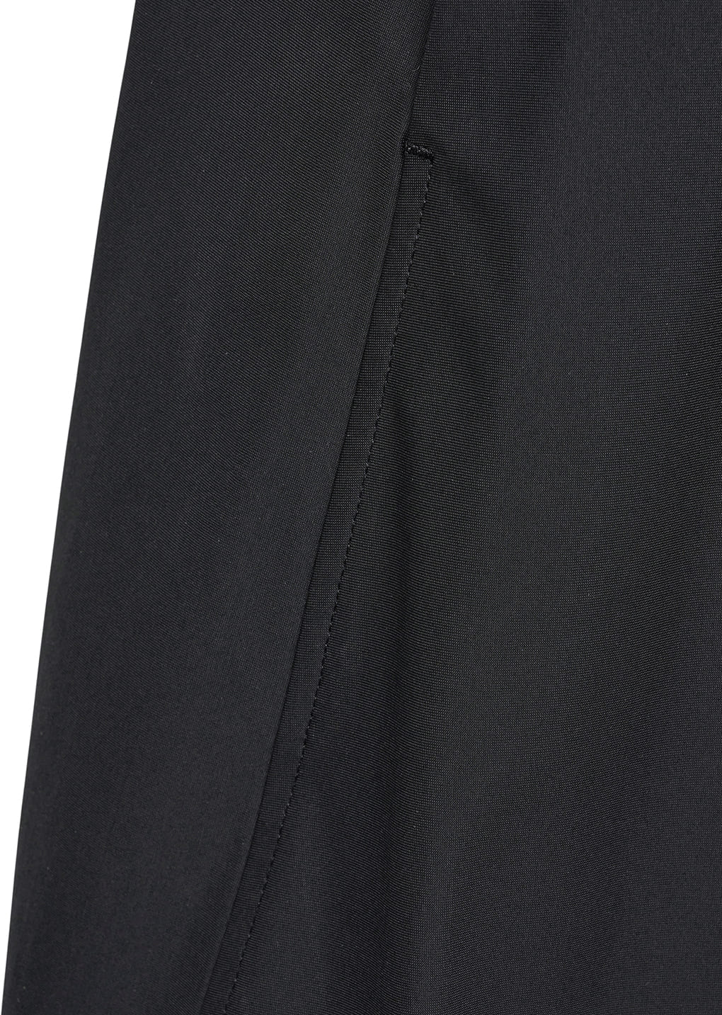 curved silhouette pants, black