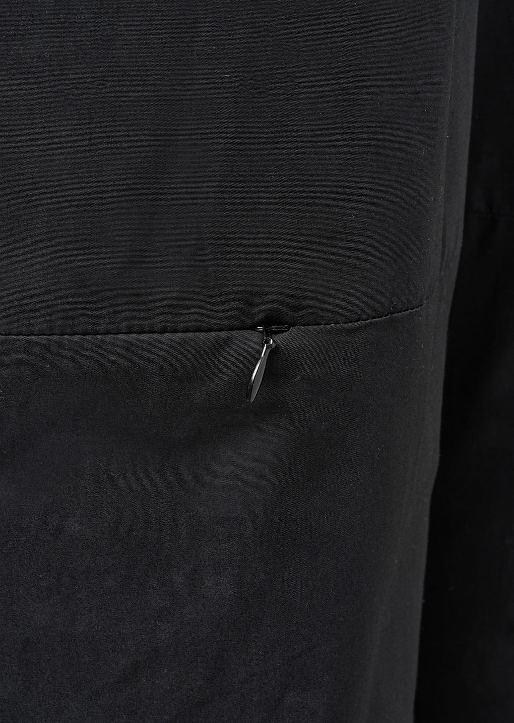 curved zip pants, black