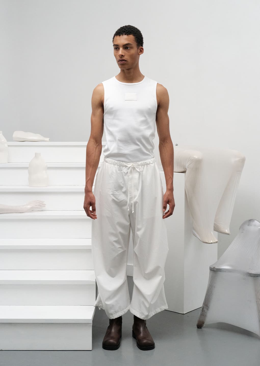 drawstring capri pants, white