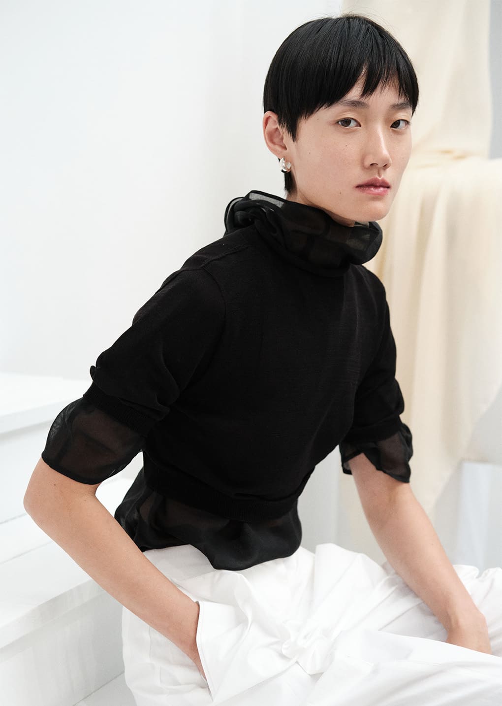 knotted collar top, black