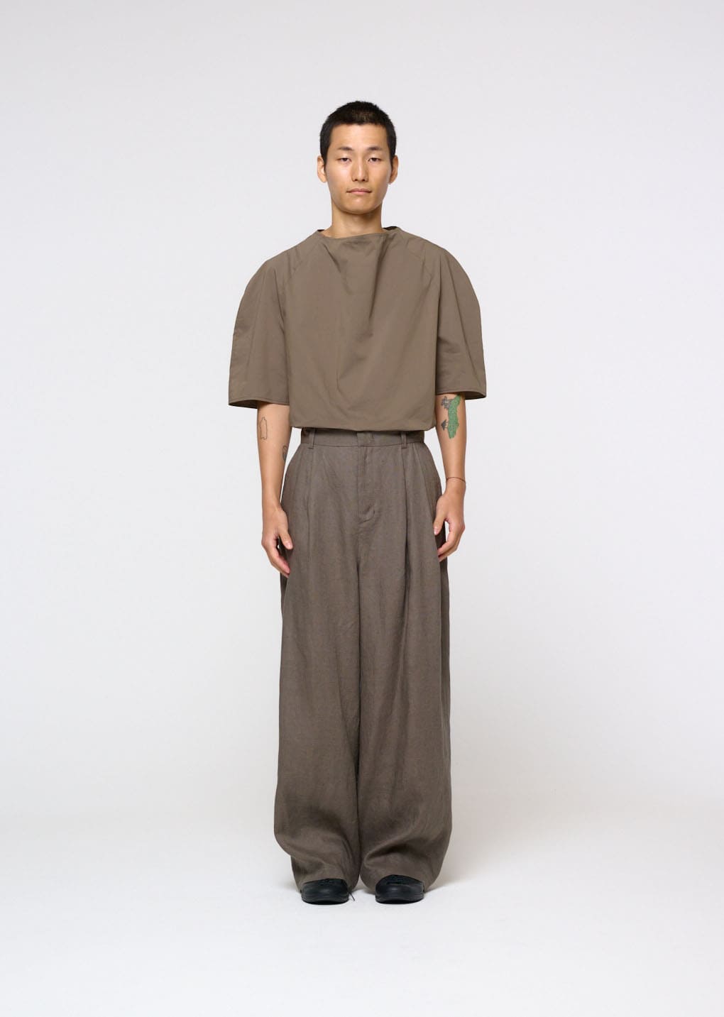 linen two tuck wide pants, khaki
