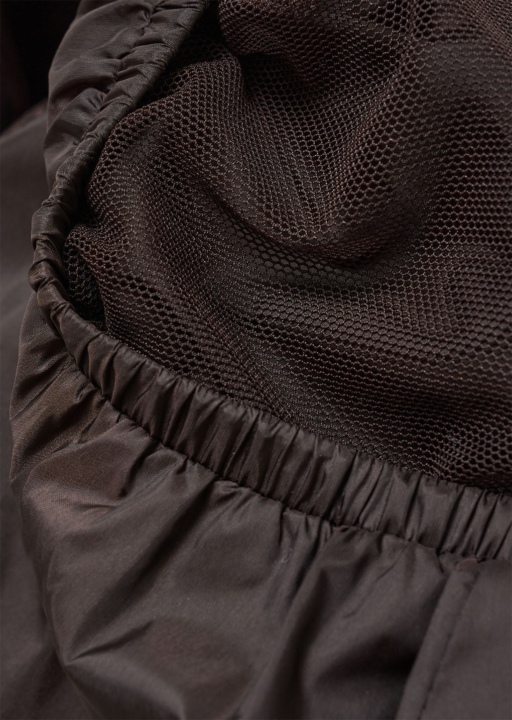 nylon shirring shorts, dark brown