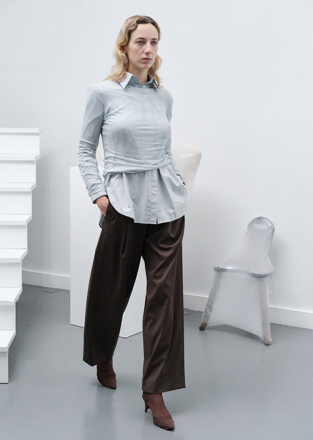 round t-shirts, light blue