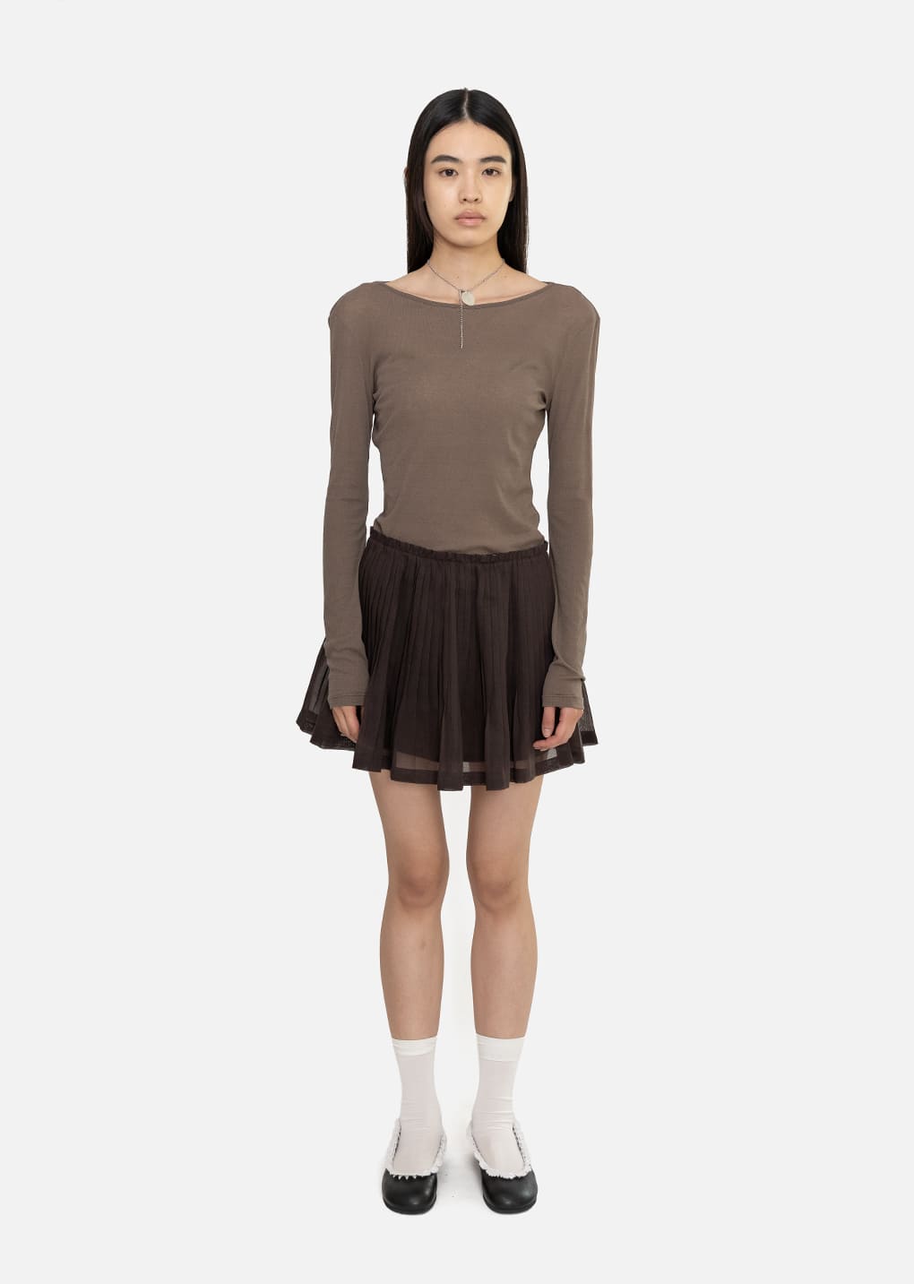 round t-shirt, brown