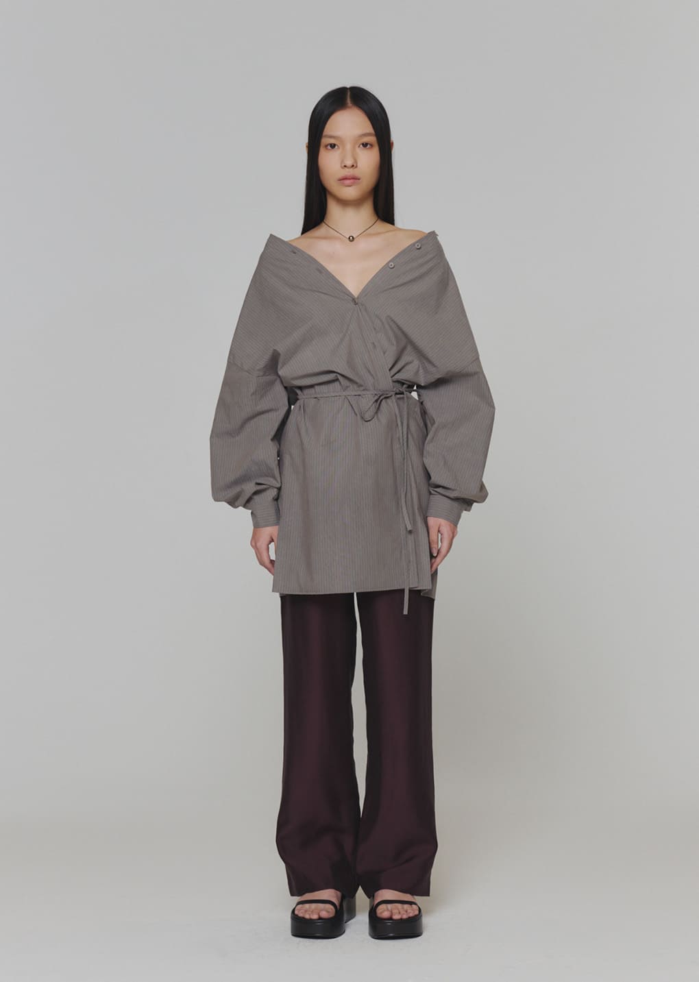 silky banding pants, burgundy