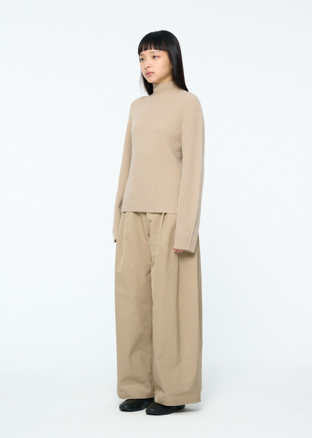 ribbed turtle pullover, beige
